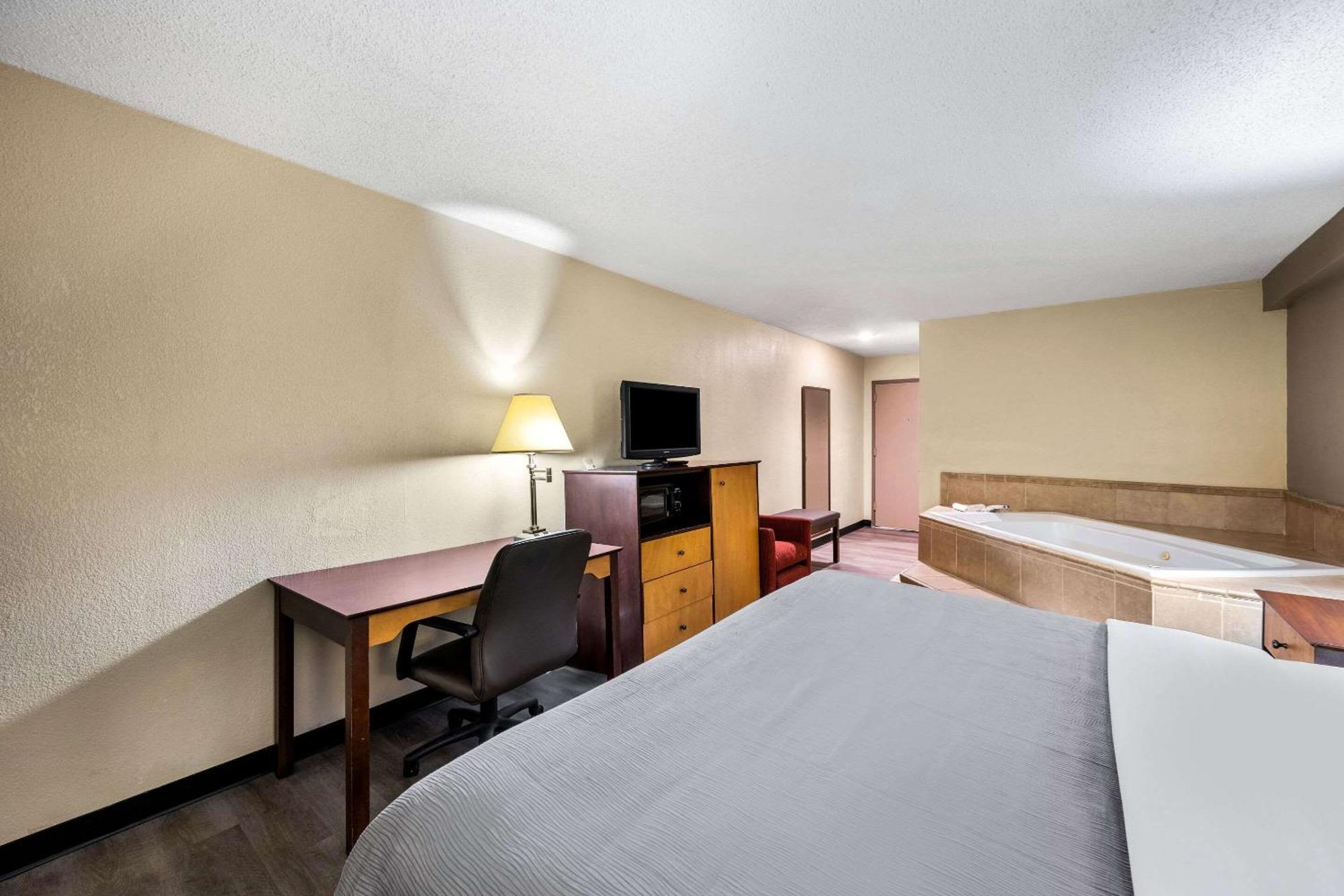 Quality Inn I-81 Exit 23 Bulls Gap Екстер'єр фото